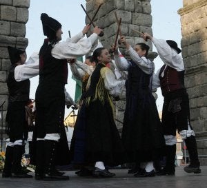 El grupo gallego de Castro Floxo, ayer. ::
ANTONIO DE TORRE