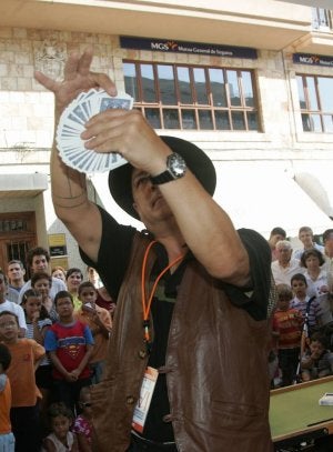 Magia de cartas en la edición del pasado año. ::
LUIS CALLEJA