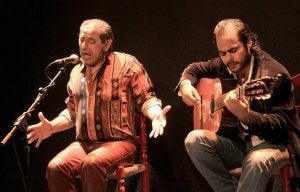 El Pescao y el Persa, durante la actuación. ::
HENAR SASTRE