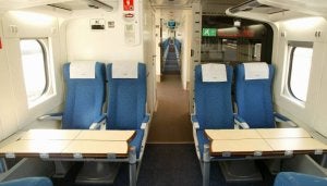 Renfe pone en servicio los nuevos trenes Alvia en la línea de alta velocidad