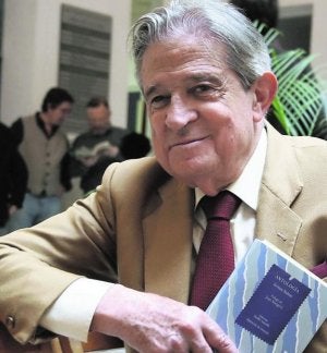 «He escrito cuando no había más necesidad que hacerlo»