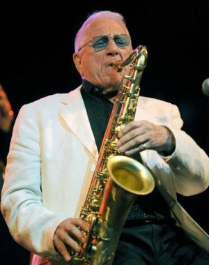 Pedro Iturralde pone música al silencio