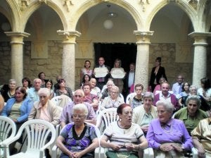 Instante del hermanamiento entre residencias. ::
IMÁGENES CEDIDAS POR LA DIPUTACIÓN