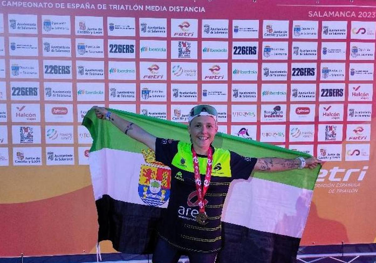 Nieves Gemio, campeona de España de triatlón media distancia en su grupo de edad