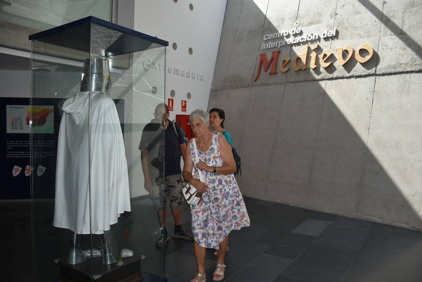 Centro de interpretación del Medievo y de recepción de visitantes del Castillo de Luna