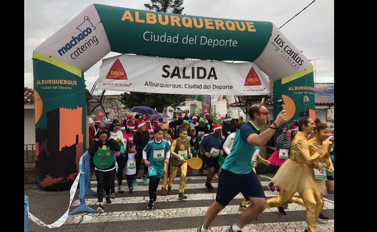 El deporte alburquerqueño despide 2022 con la San Silvestre