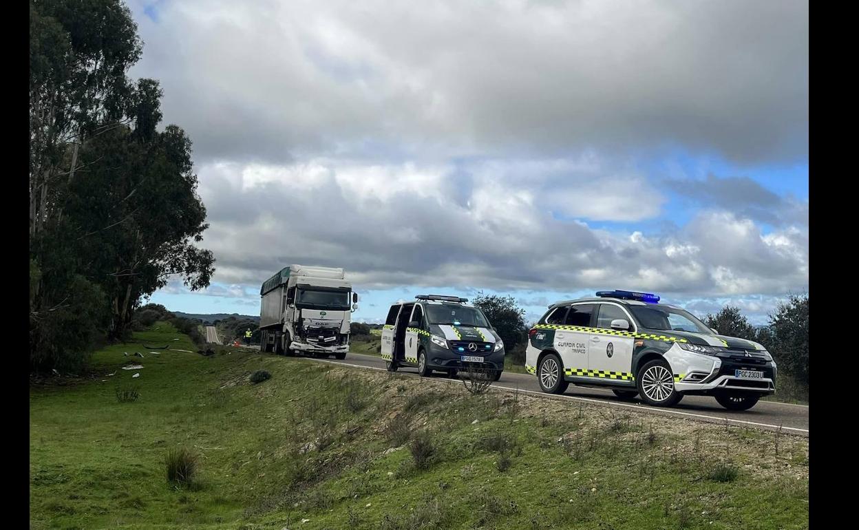Accidente mortal junto a la entrada al camino de El Hito.