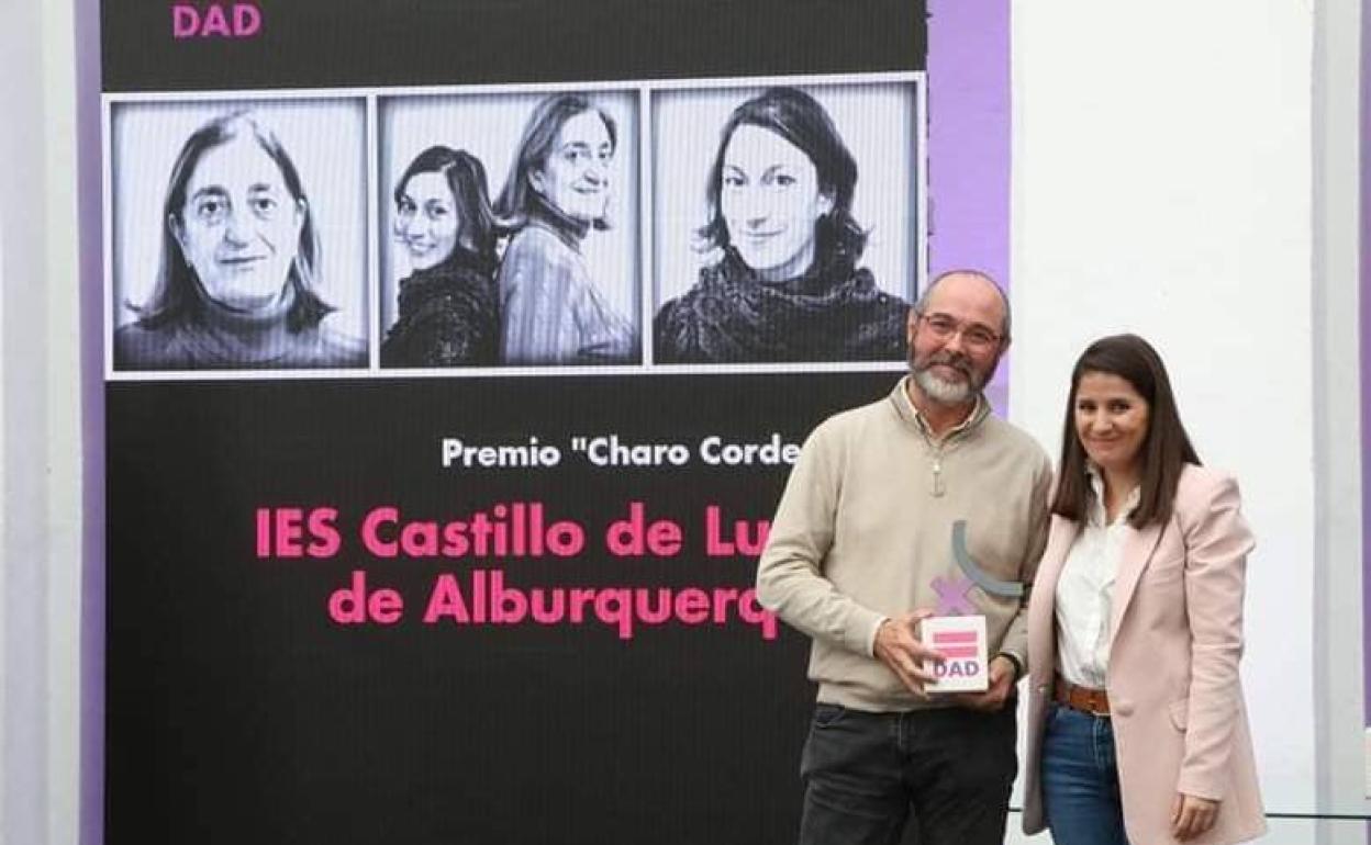 El IES Castillo de Luna recibe el Premio 'Charo Cordero'