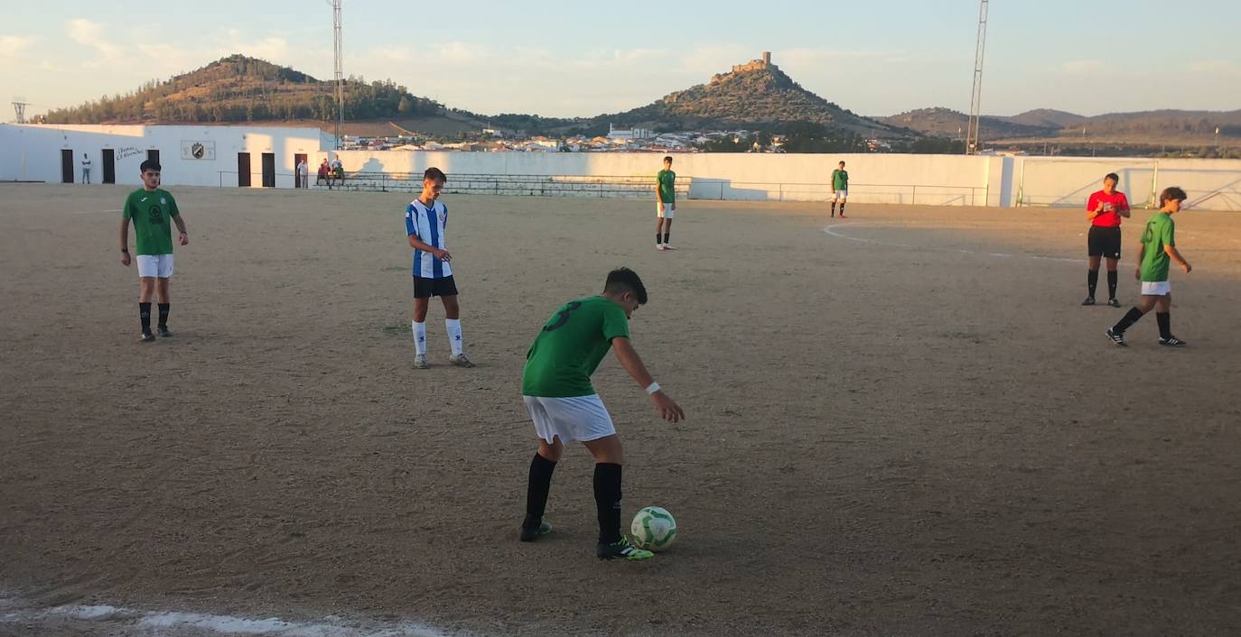 Los juveniles de Alconchel enlazan su tercera derrota consecutiva
