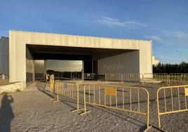 En la entrada del yacimiento se hará una sala para exposiciones y de acogida de visitantes.