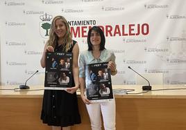 Rocío Tortosa (dcha) junto a la concejala Tamara Rodríguez.