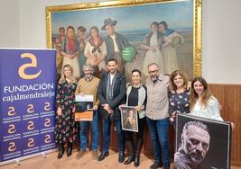 El concejal Domingo Cruz, junto a representantes de varios espectáculos