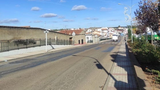 Piden el inicio de las obras de la EX-105 y su ampliación hasta Santa Marta