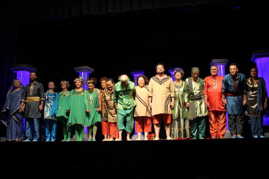 El grupo Meaxadas Teatro consiguió el primer premio a la mejor representación teatral y montaje con la representación de 'Sueño de una Noche de Verano' en la pasada edición