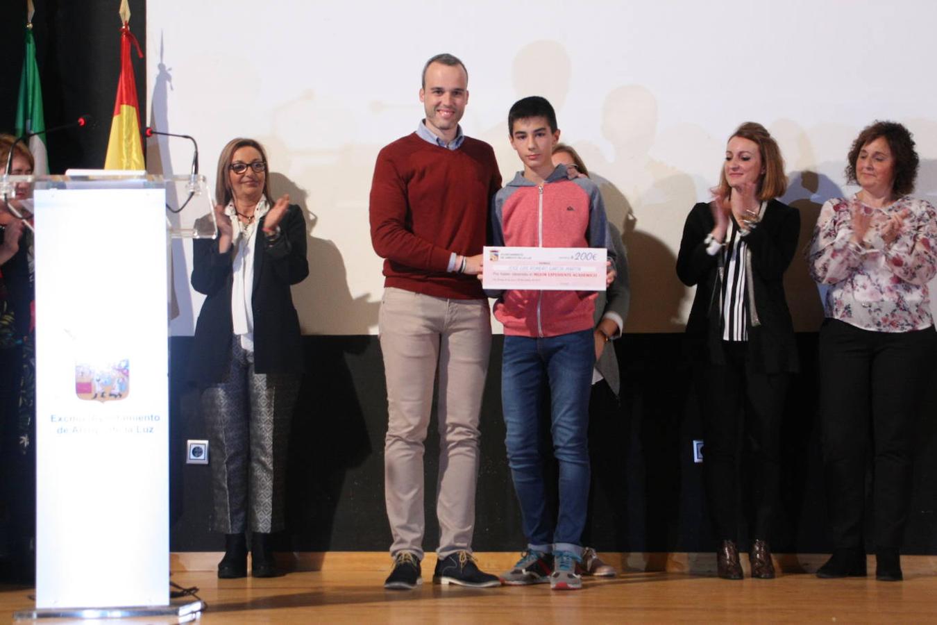 Premios a los mejores expedientes del curso 2019-2020. 