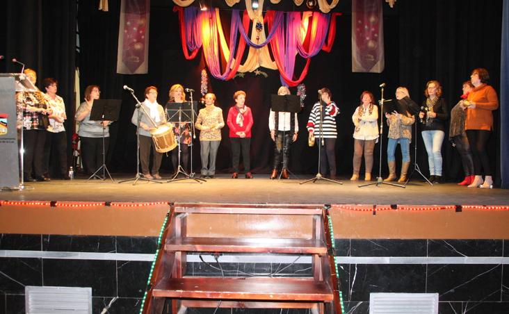 Galería. Gala Solidaria de Navidad de Arroyo de la Luz 