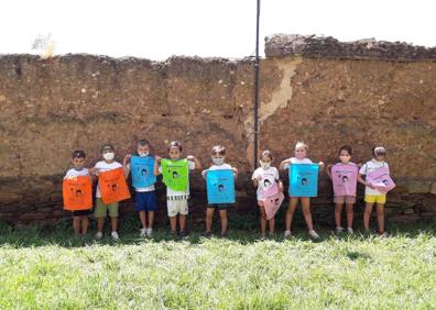 Imagen secundaria 1 - 20 niños están participando en las actividades de 'Diviértete Extremadura'
