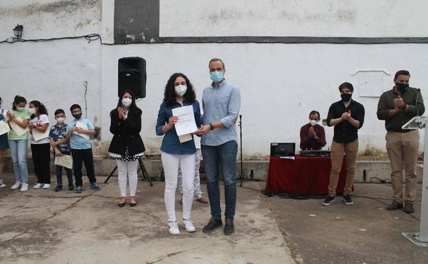 Nuria Velasco González y Carlos Caro, Clausura piano. 