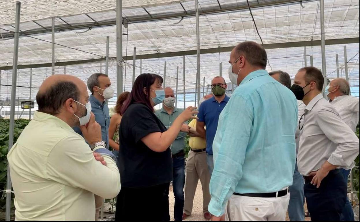 La Consejera visita las instalaciones. 