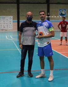 Imagen secundaria 2 - Arroyo Fútbol Sala y recogida de trofeos. 
