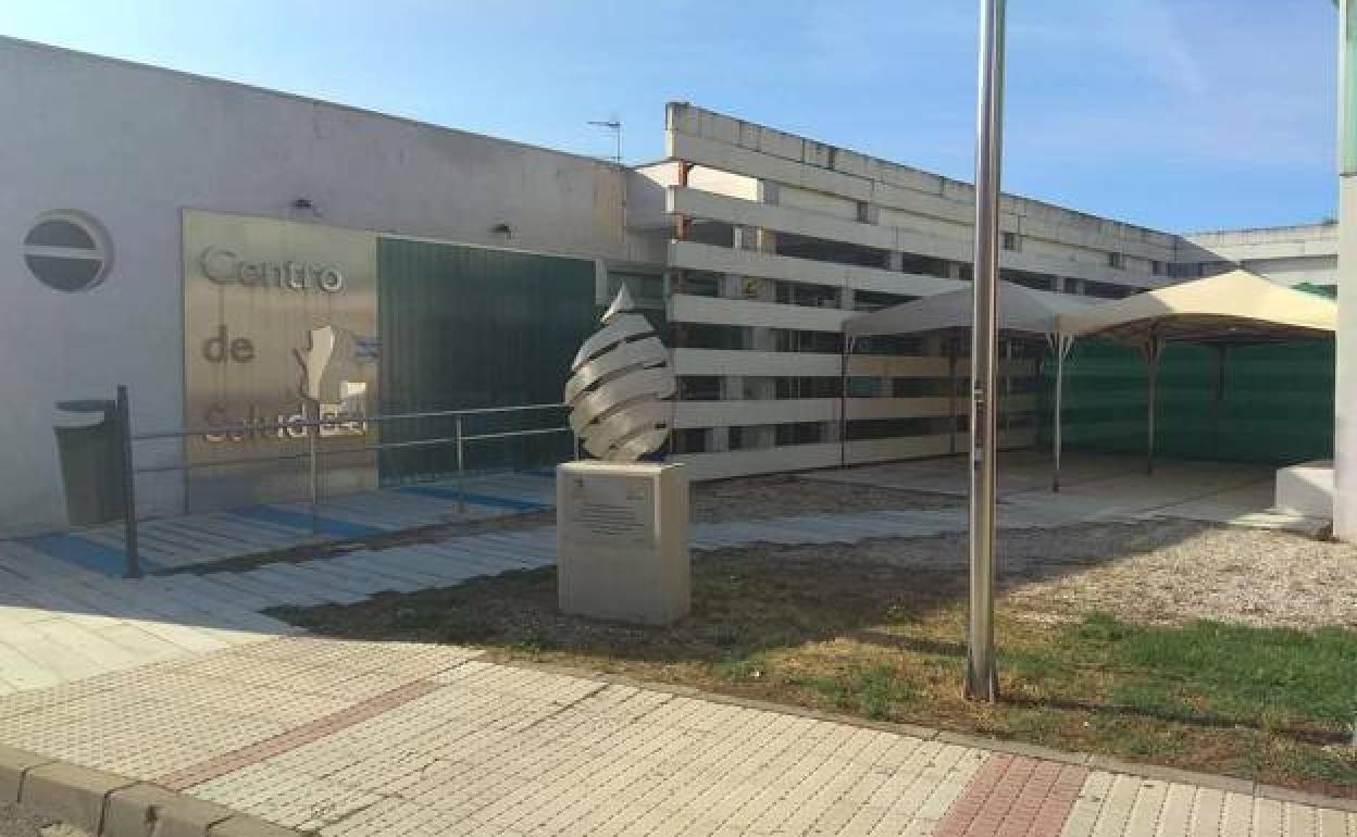 El Centro de Salud opera con citas telefónicas y presenciales