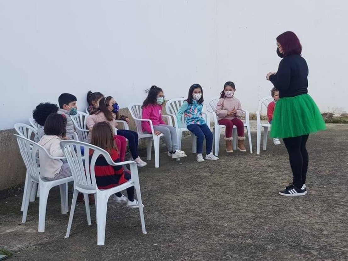 Los más pequeños disfrutaron del cuento de Garbancito.