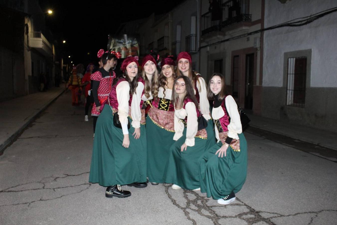 Desfile de adultos.