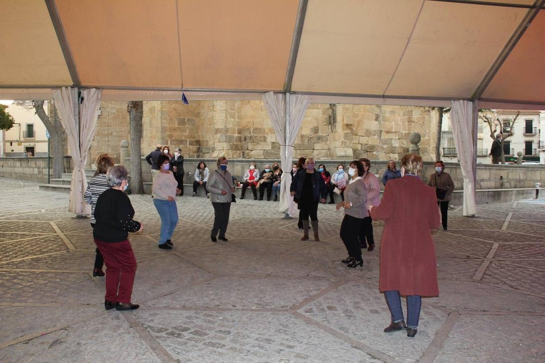 Baile de mayores.