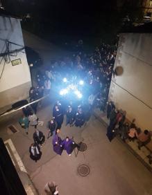 Imagen secundaria 2 - El Nazareno recorrió las calles de Arroyo de la Luz durante el Miércoles Santo