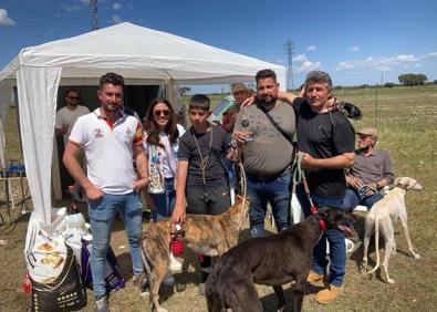Imagen secundaria 1 - XIX Certamen Carrera de Galgos 'Día de la Luz'