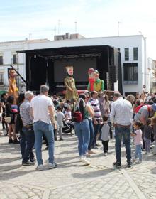 Imagen secundaria 2 - La XII Feria de Artesanía reunió un gran número de puestos y visitantes