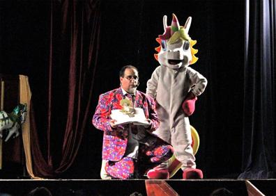 Imagen secundaria 1 - La Gala Solidaria 'Musical de cuento' recauda 805,80 euros para Ucrania