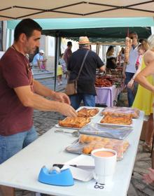 Imagen secundaria 2 - Gran asistencia a la V Feria Agroalimentaria de Arroyo de la Luz