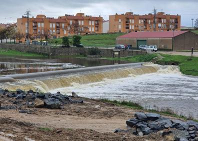 Imagen secundaria 1 - Arroyo de la Luz, rodeado de agua