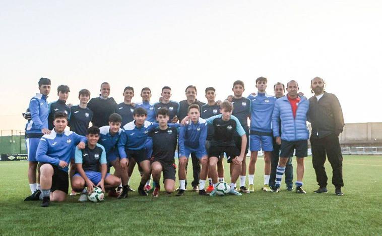 Imagen principal - Vara visita algunos de los proyectos que se están llevando a cabo en Arroyo de la Luz