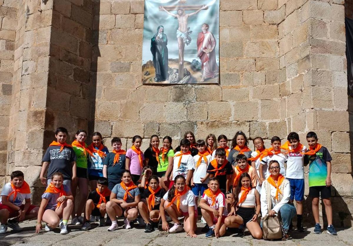 Los alumnos del CEIP Ntra. Sra. de la Luz visitan la exposición 'La Luz del Divino'