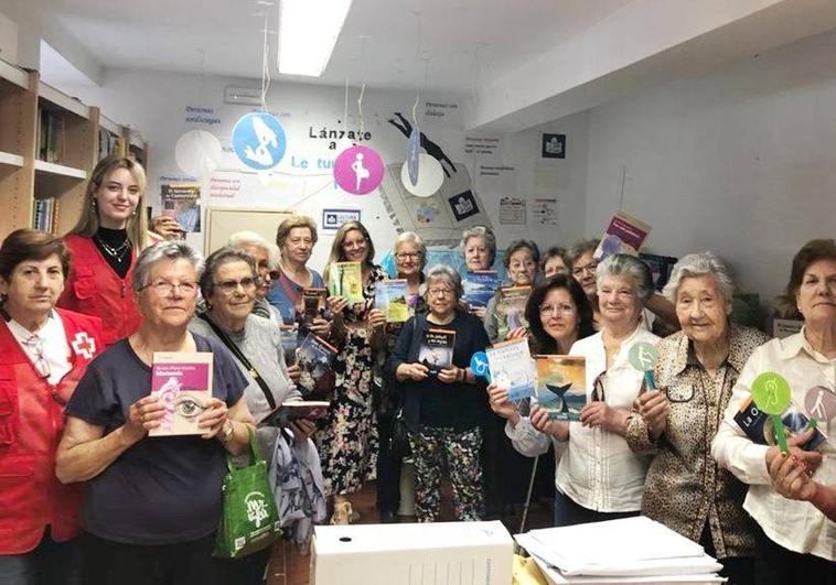 Cruz Roja y la biblioteca arroyana se unen en un Club de Lectura Fácil