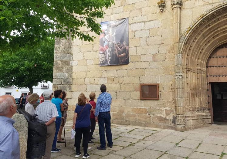 Imagen principal - Más de 1.500 personas visitan 'La Luz del Divino' en 15 días