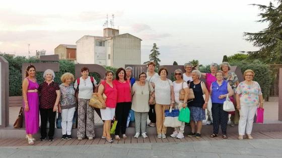 18 miembros del Club de Lectura Fácil de Arroyo de la Luz disfrutaron del Teatro en Mérida
