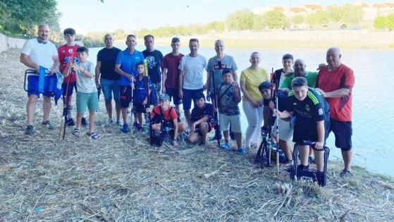 Comienza el nuevo curso de la Escuela Municipal de Pesca con 17 niños y 3 adultos inscritos