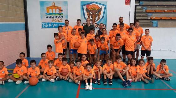 Finaliza la primera semana del Campus de Baloncesto con 45 niños inscritos