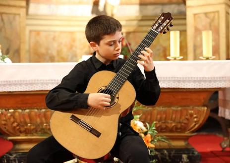 Imagen secundaria 1 - Nueva cita musical con los ganadores del concurso &#039;Ángel Iglesias&#039; 2022