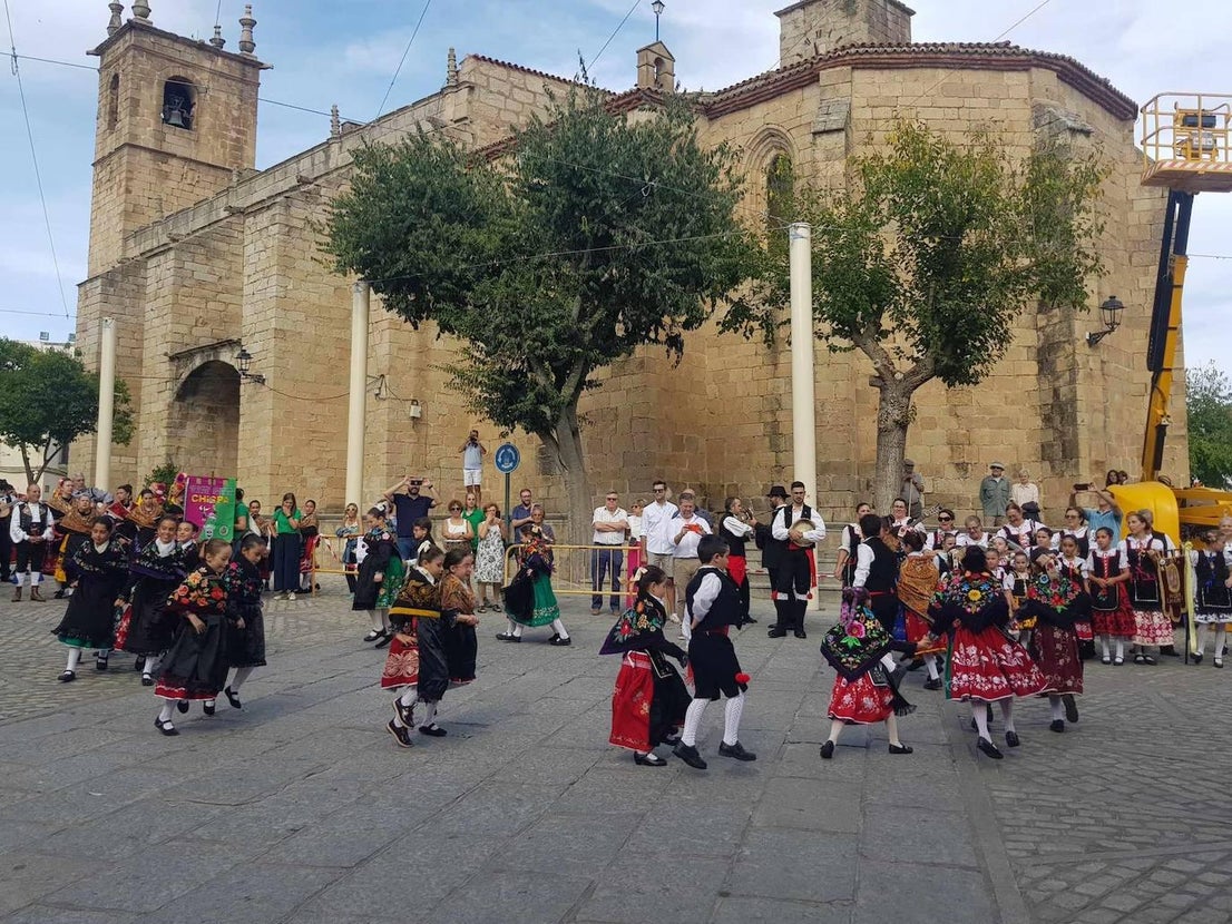 Arroyo acogió la XXII edición del Festival Folklórico Infantil Ángela Capdevielle