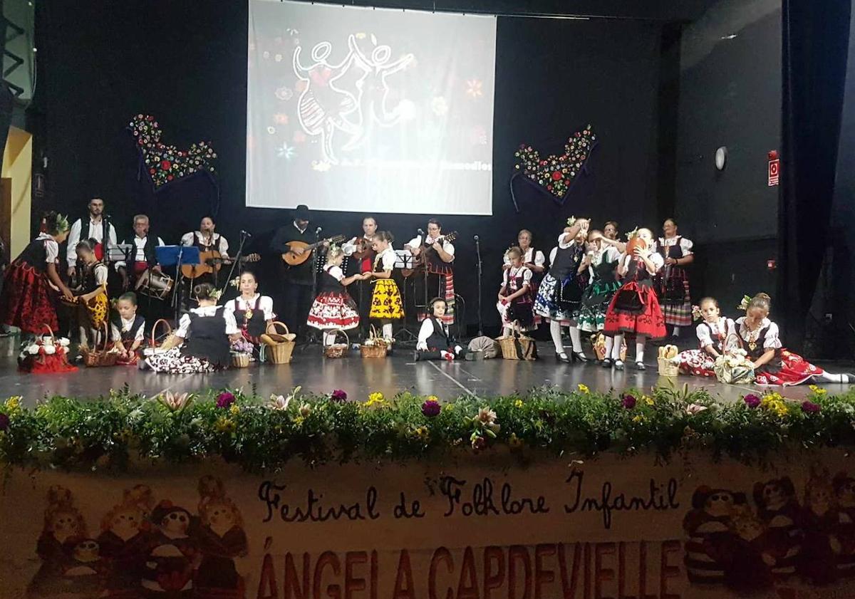 Imagen principal - Asociación de Folklore Virgen de los Remedios.