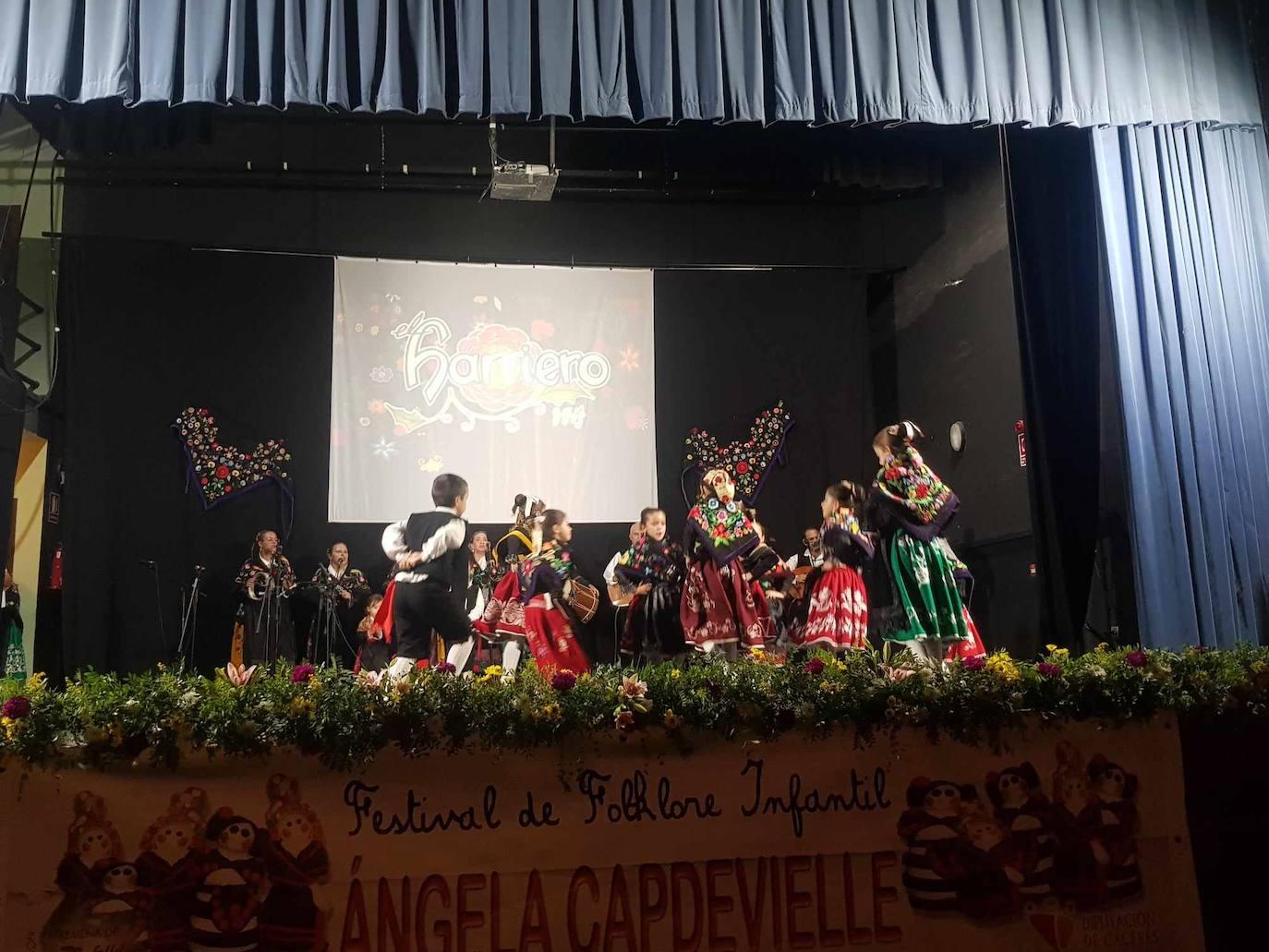 Arroyo acogió la XXII edición del Festival Folklórico Infantil Ángela Capdevielle
