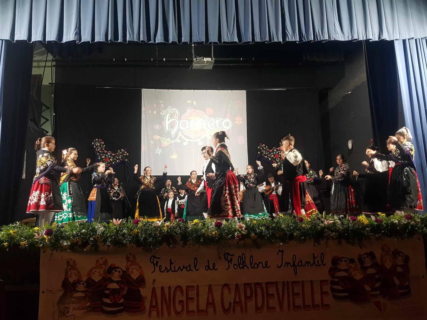 Arroyo acogió la XXII edición del Festival Folklórico Infantil Ángela Capdevielle