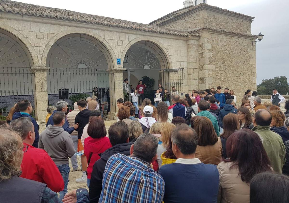 Imagen principal - Los arroyanos acompañaron un año más a San Pedrino