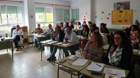 El colegio Ntra. Sra. de la Luz acoge un curso de capacitación en paneles digitales