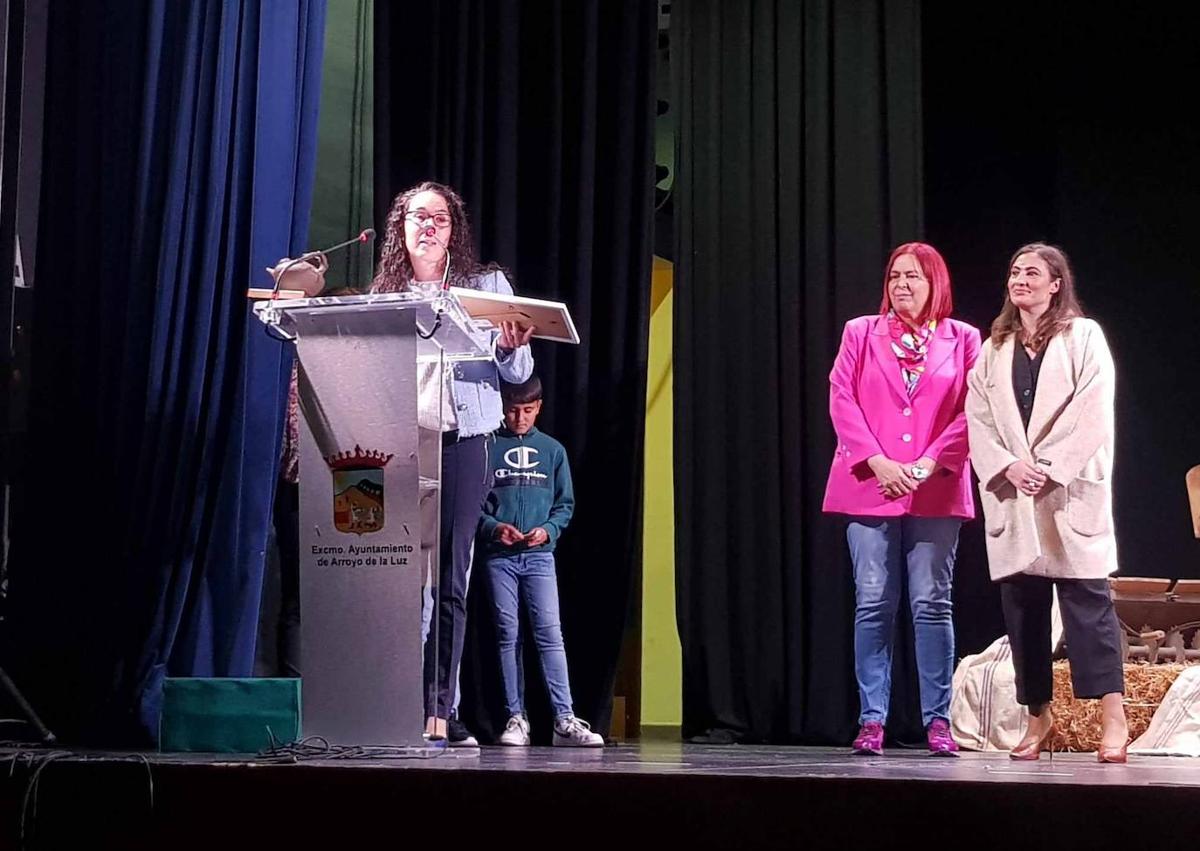 Imagen secundaria 1 - Arroyo de la Luz entrega los premios Candil de la Dehesa 2023