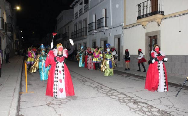 El Carnaval Arroyano vuelve a desfilar por la Corredera